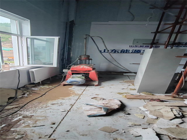 阿尔山地基基础下沉墙体裂缝加固注浆顶升施工